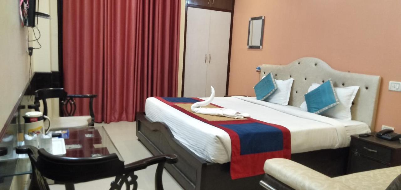 Hotel Paras Plaza Rishikesh Ngoại thất bức ảnh