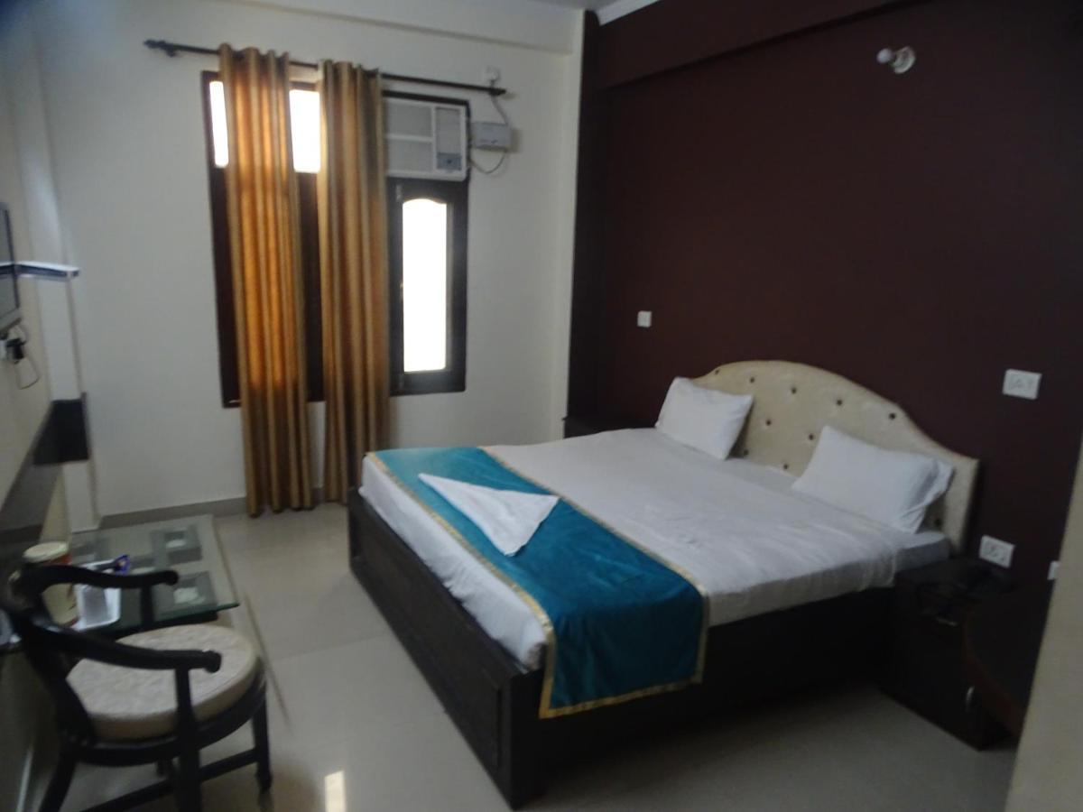 Hotel Paras Plaza Rishikesh Ngoại thất bức ảnh